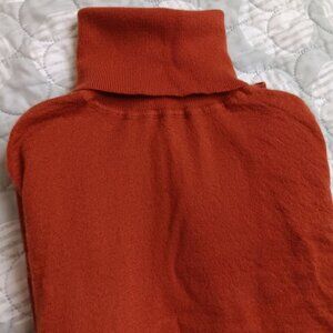 J. Crew Women`s Italian Cashmere Turtlneck Size XS Dark Orange